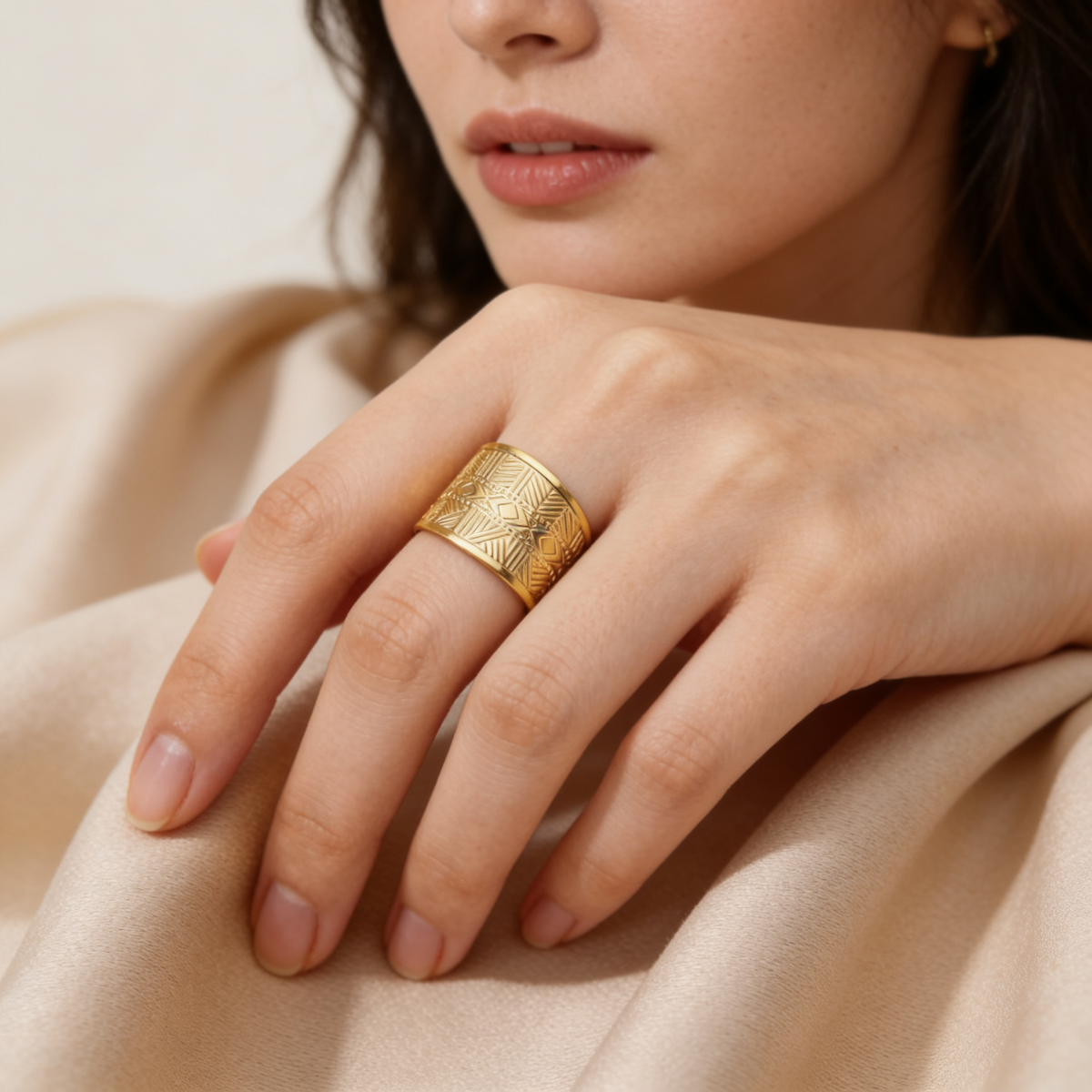 anillo-solara-dorado-vista-frontal.jpg