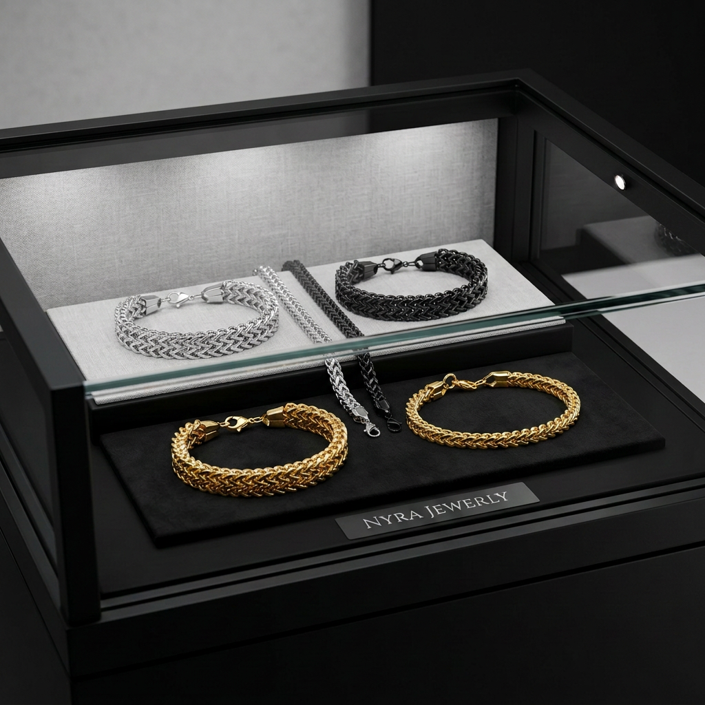 Brazalete-Spartos-black-silver-gold-contexto.jpg