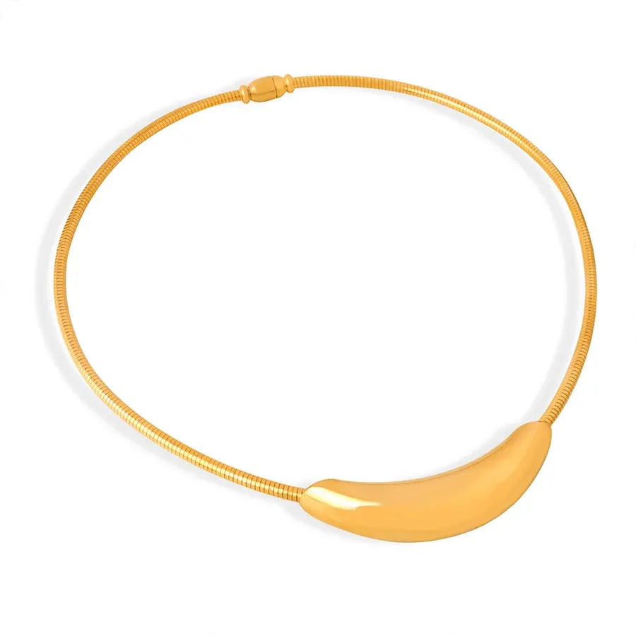 collar-helios-dorado-lifestyle.jpg