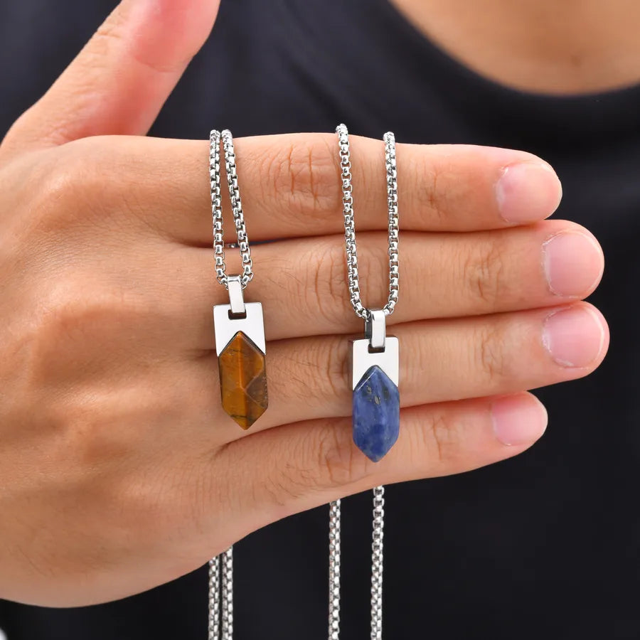 collar_silex_foto_en_mano_de_modelo.jpg